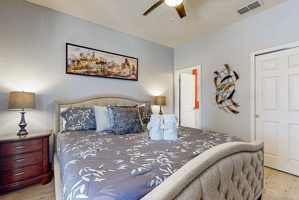 All-suite Retreat With Pool, Spa, Waterslides, Tennis - Near Dining & Disney