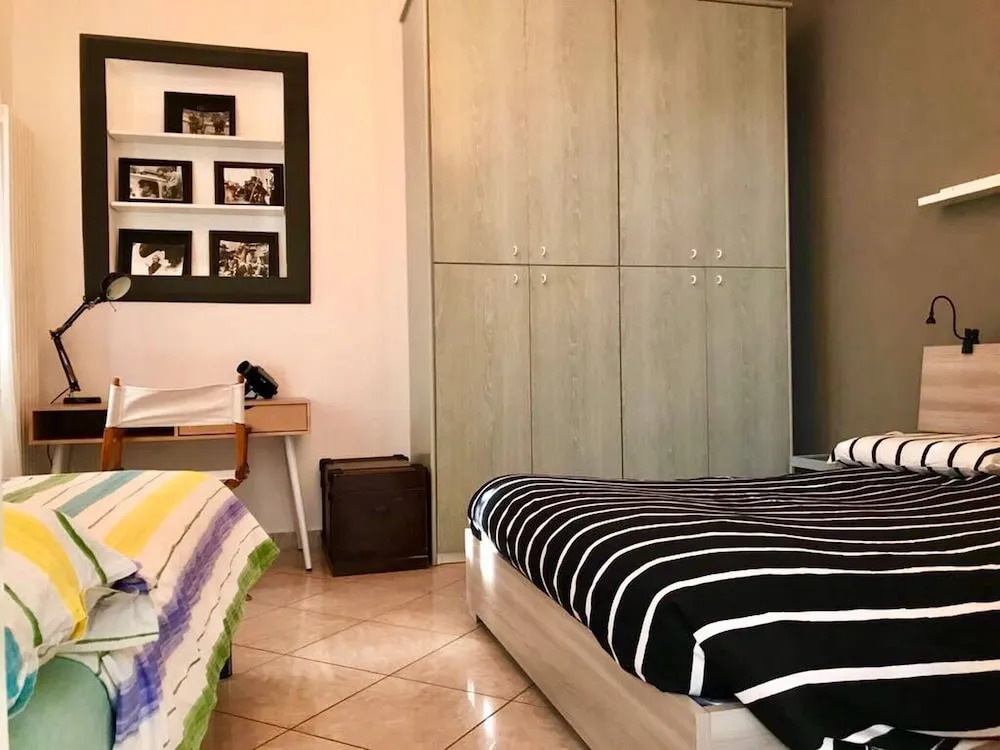 Beachfront, private Garden, central Area, private Entrance