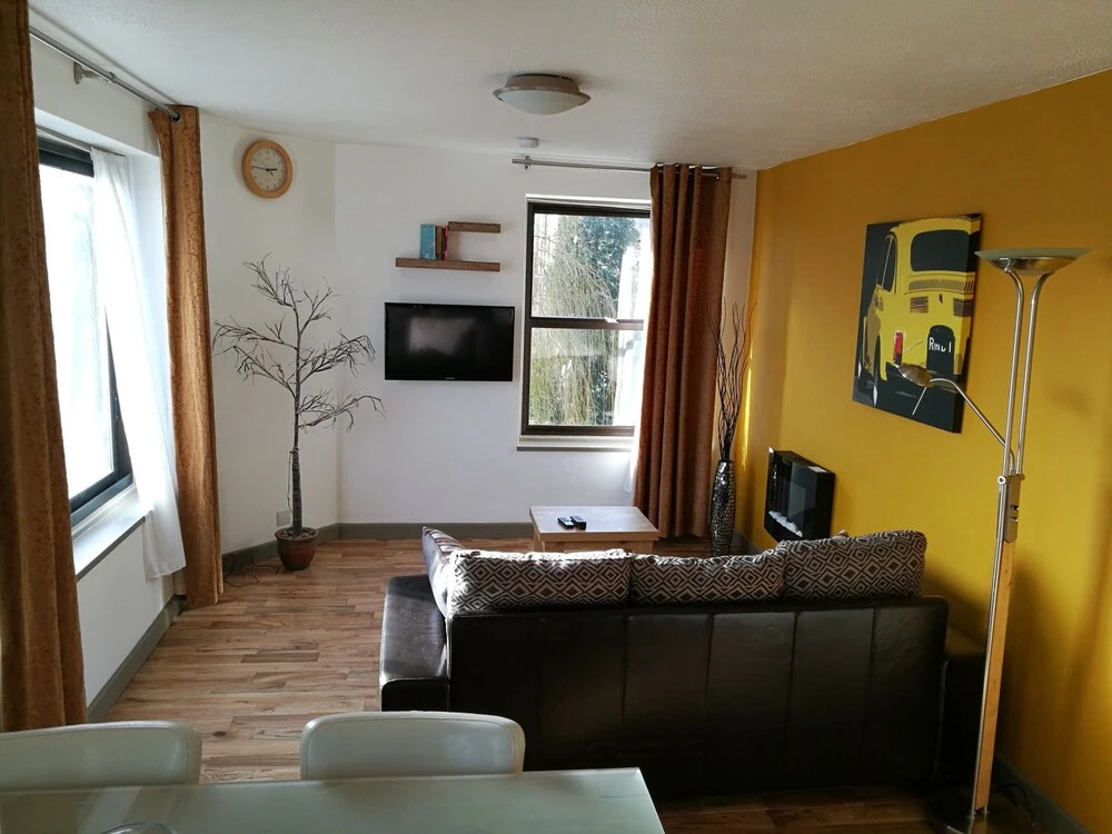 Private Estate City Apartment