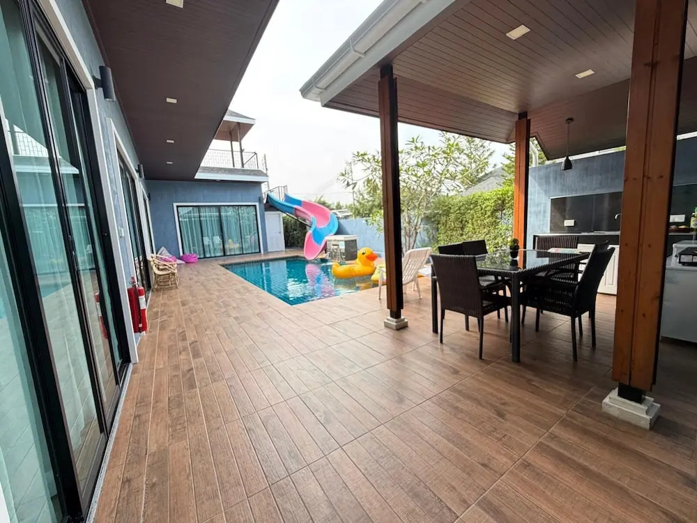 Breeze Casa Private Pool Villas