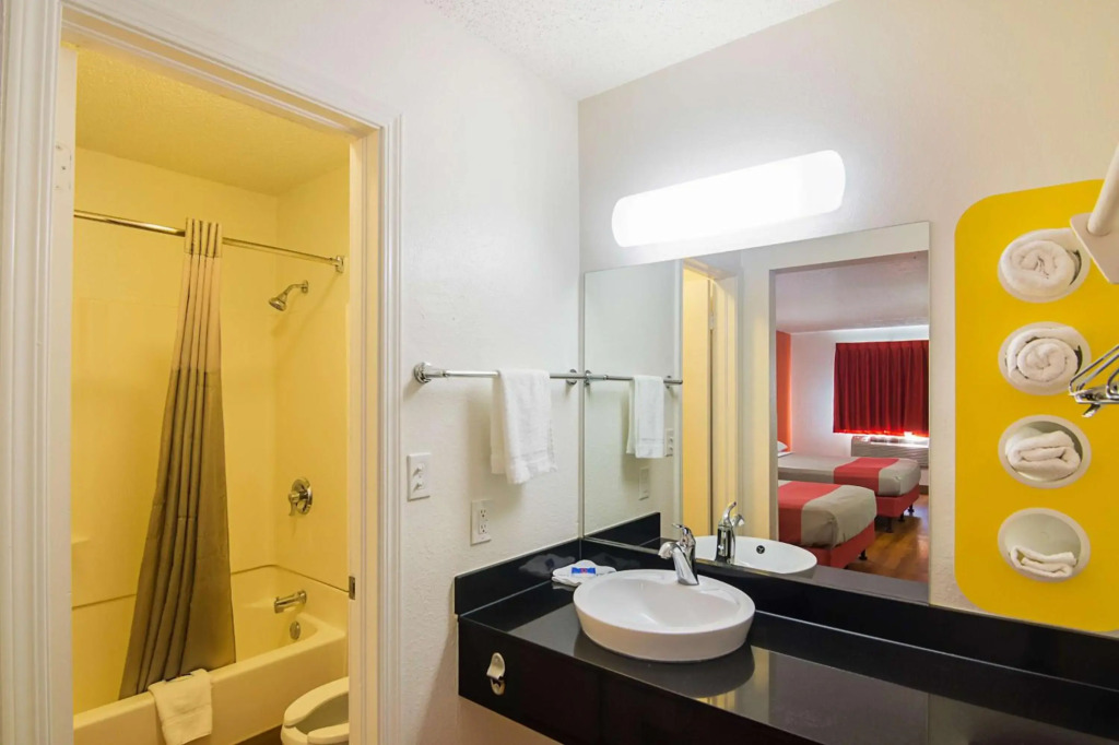 Motel 6-Lawton, OK