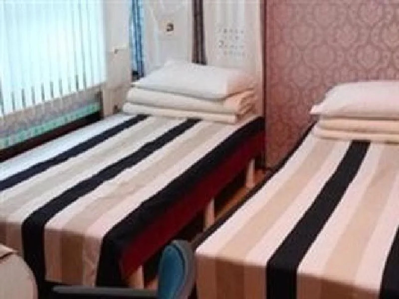 Mama Guesthouse Female Only (отель для женщин)