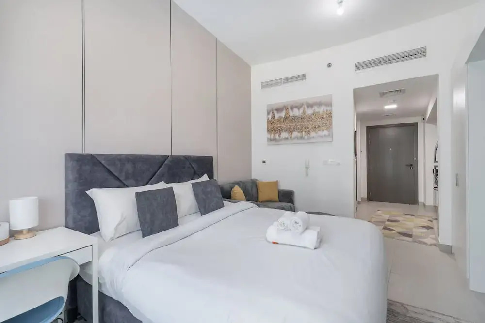 An Oasis in Bella Rose and Sleeps 2