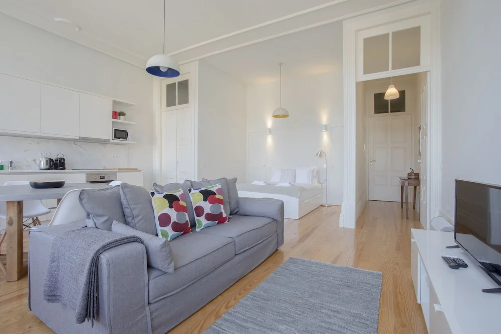 Liiiving - Downtown Spacious Studio