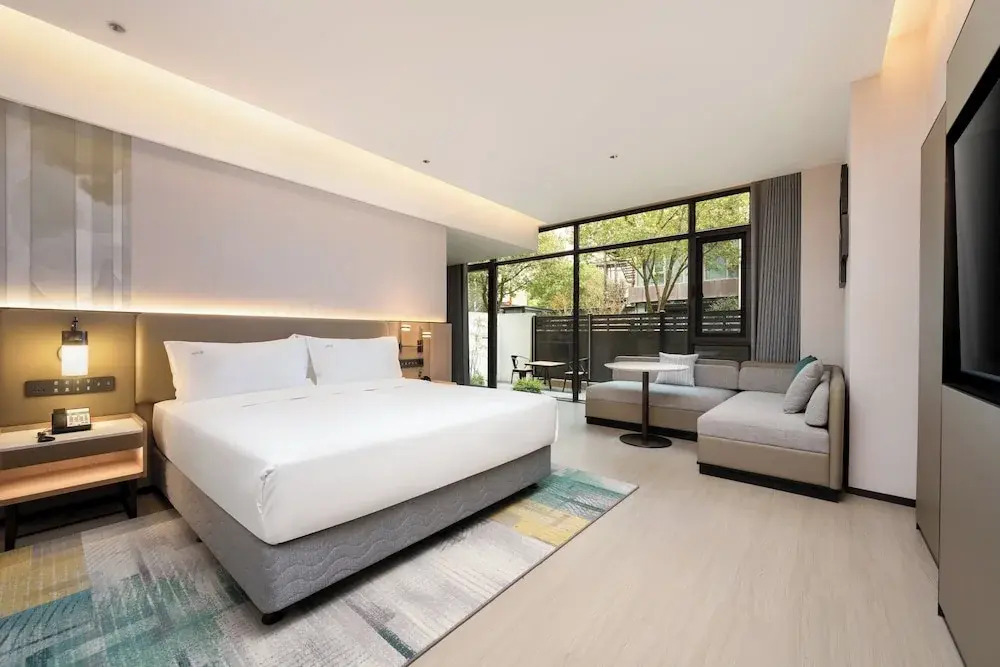 Holiday Inn Shanghai Tourism Zone by IHG