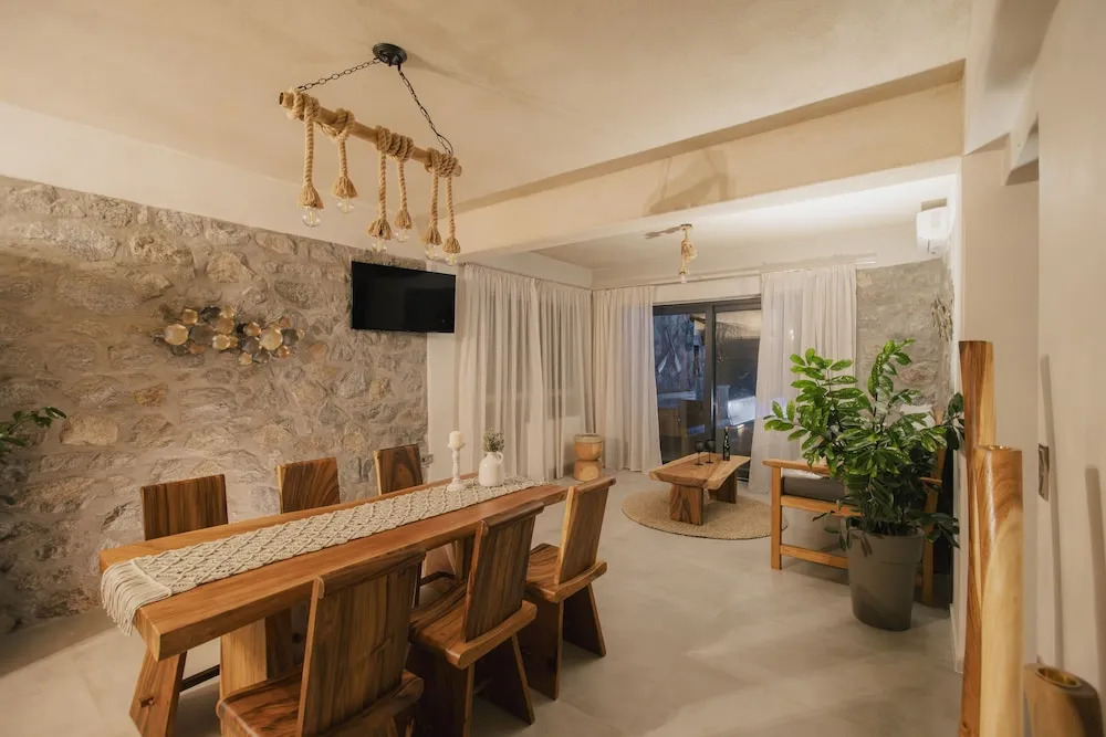 Naxos Privilege Villas