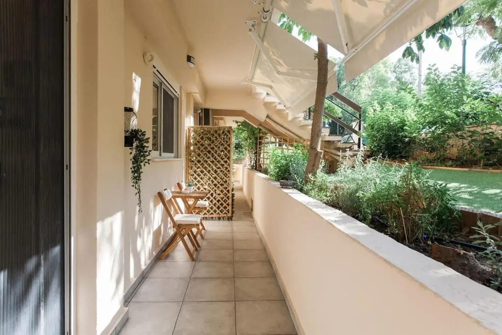 Disinffected Kifissia Central near Metro Apartment 1BR