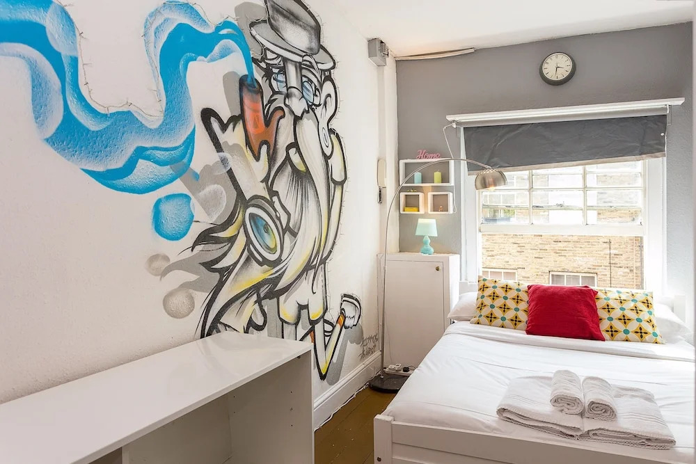 Quirky 2 Double Bedroom Apartment on Brick Lane