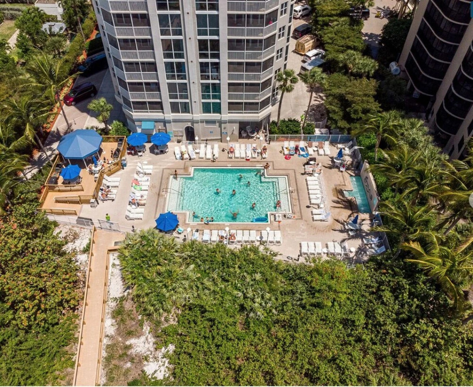 50 Shades Of White - Gullwing #805 - 6620 Estero Blvd 3 Bedroom Condo by RedAwning