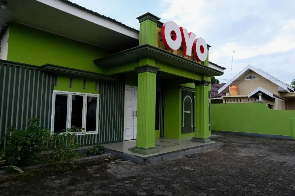 RedDoorz Syariah near Universitas Batanghari Jambi