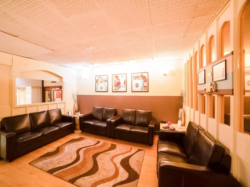 Sandringham Hotel