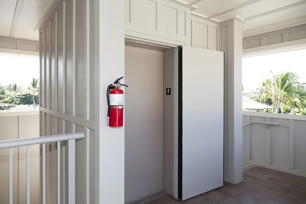 Waikoloa Beach S H32 2 Bedroom Condo by RedAwning