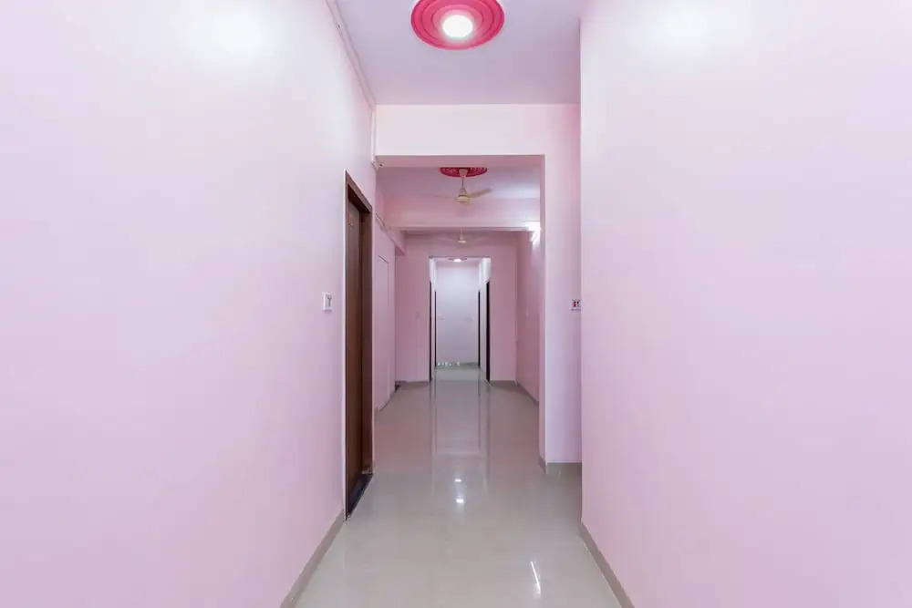 Oyo 24461 Hotel Suvidha