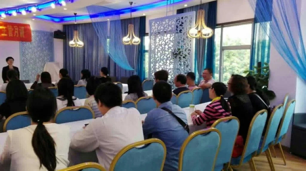 Huayang Hotel