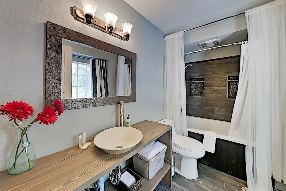 262sbern 4 Bedroom Home