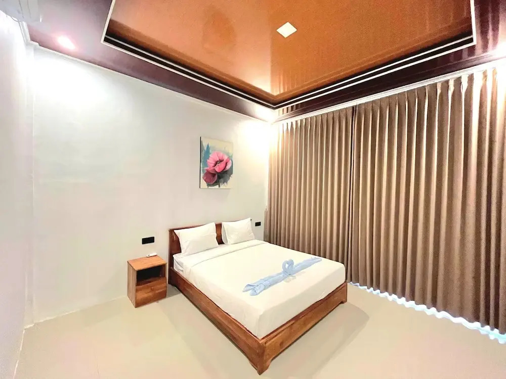 NeNa Eat & Sleep Kuta