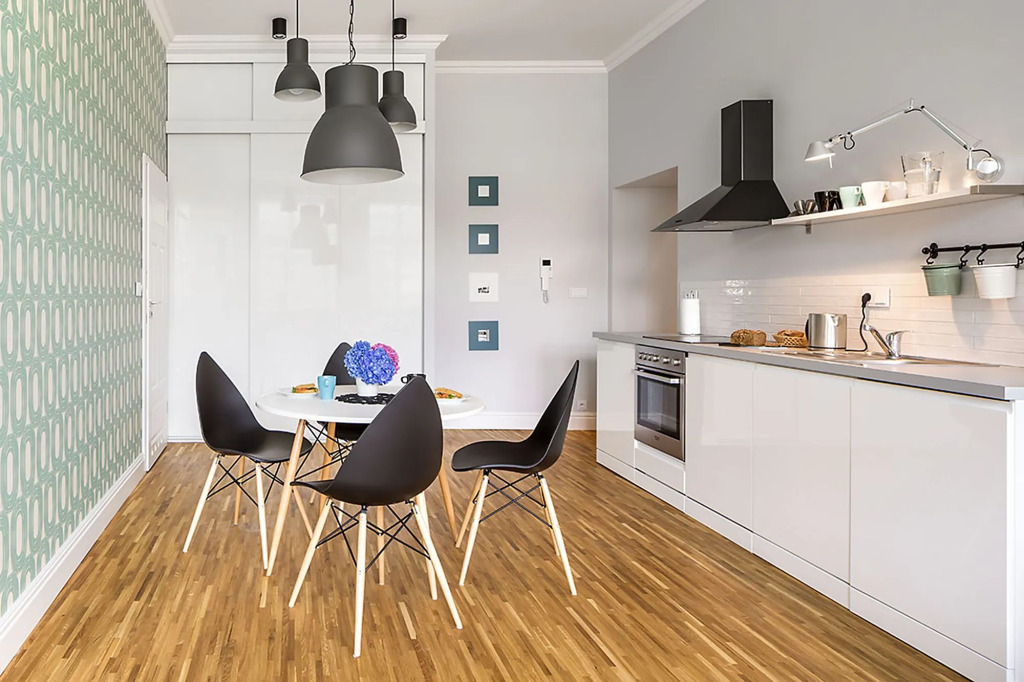 MINT Luxury Apartments at the Main Square