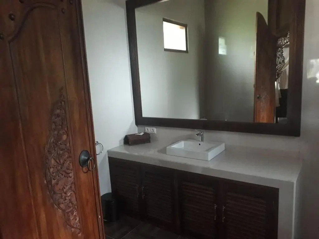 Shanti Natural Panorama View Hotel