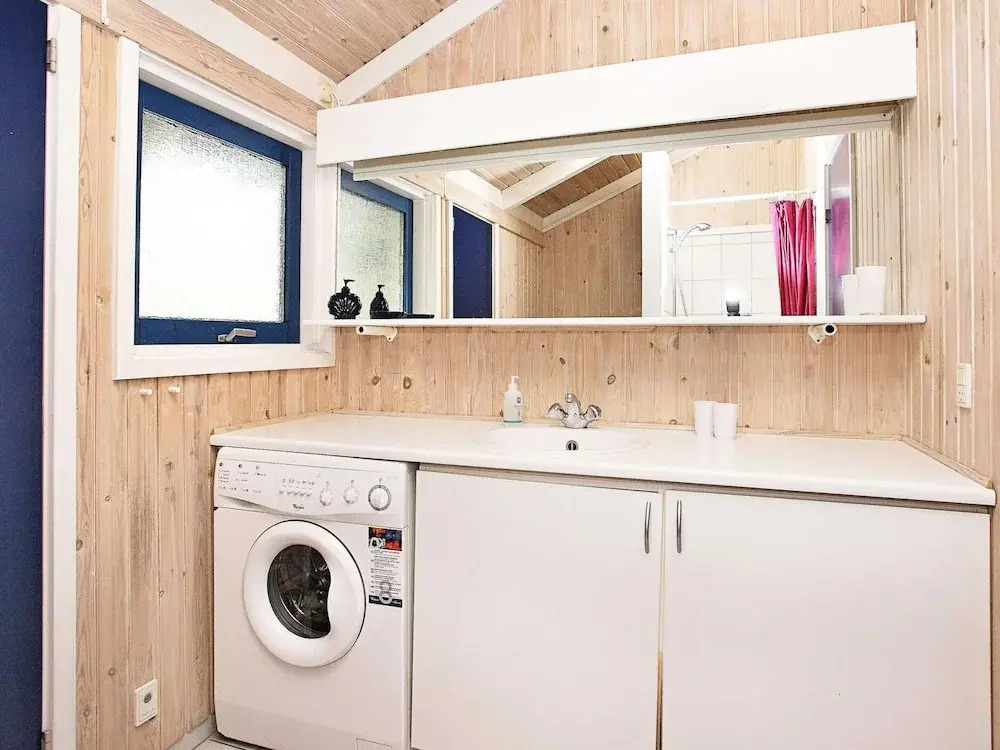 8 person holiday home in Læsø