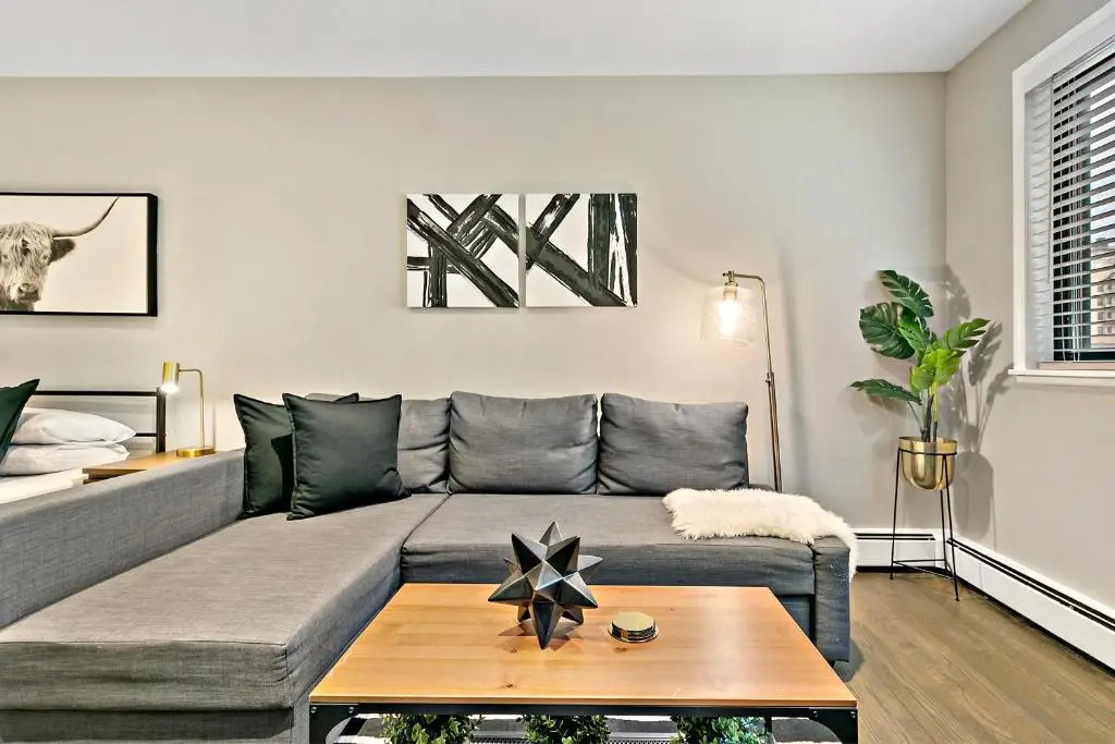 Fun Location Studio Apt near Boystown Best Price! OD8