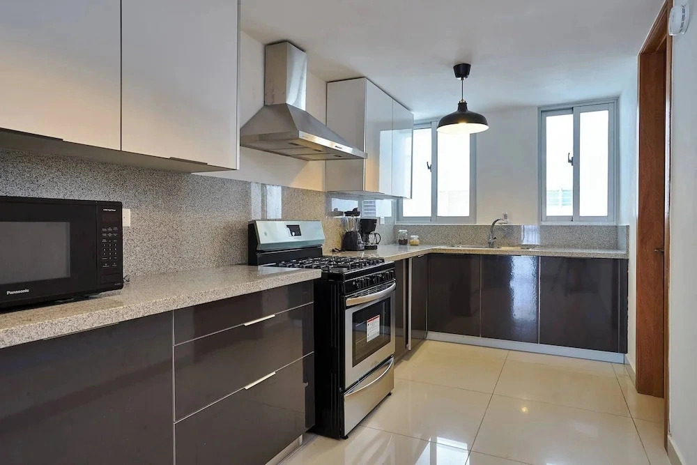 Luxurious 3-bedroom Condo With City Views in Santo Domingo