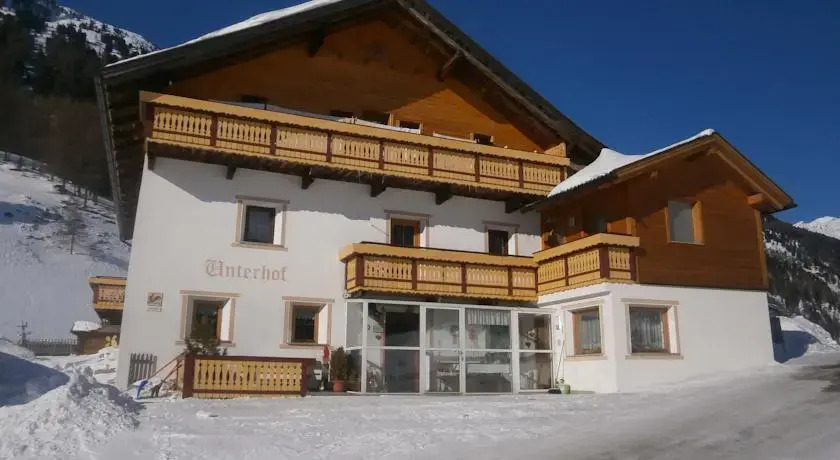 Unterhof