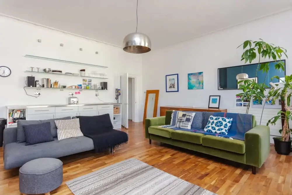 Spacious 1 Bedroom Apartment in Brighton Beside the Sea