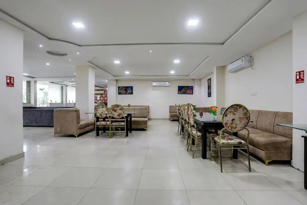 Fabhotel Orchid