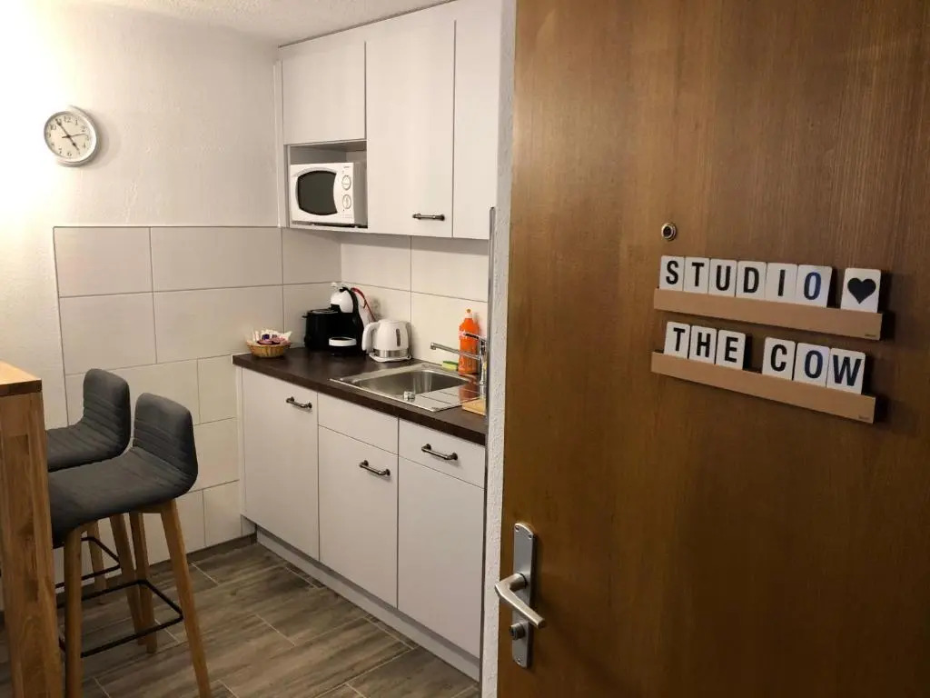Studio The Cow