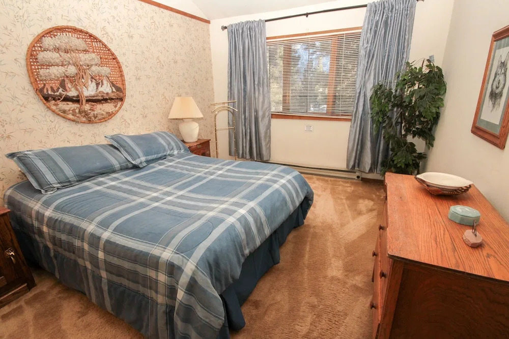Mountainback #42, Loft, Corner 2 Bedroom Condo