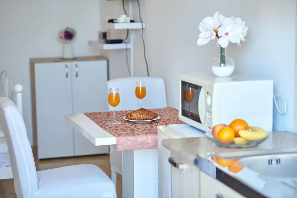 Studio Kristic, cozy studio with a terrace