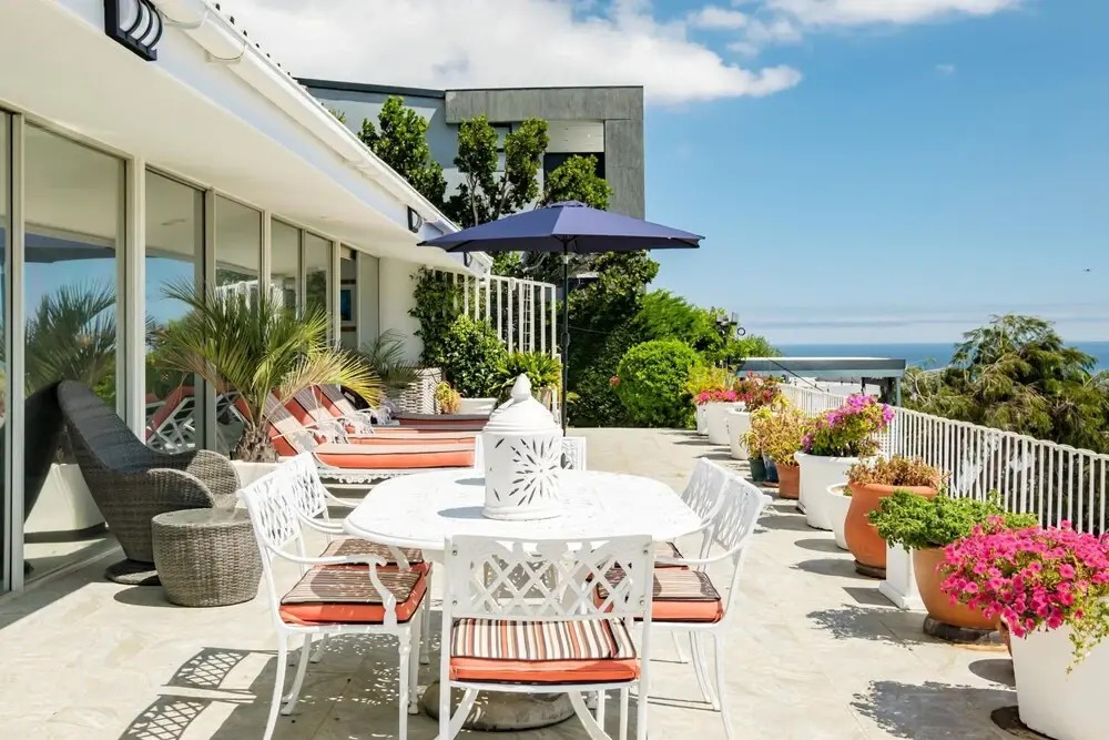 3bed With Indoor Pool and Sea Views The Sanctuary