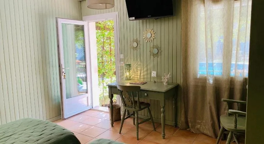 Logis Hotel Restaurant Hostellerie de la Tour
