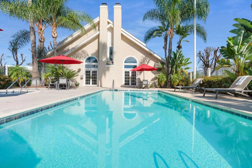 Chase Suites Brea-Fullerton - North Orange County