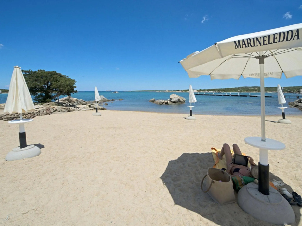Pleasant Holiday Home in Marinella Near the sea