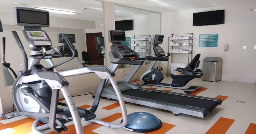 Holiday Inn Express & Suites Dallas Park Central Northeast by IHG