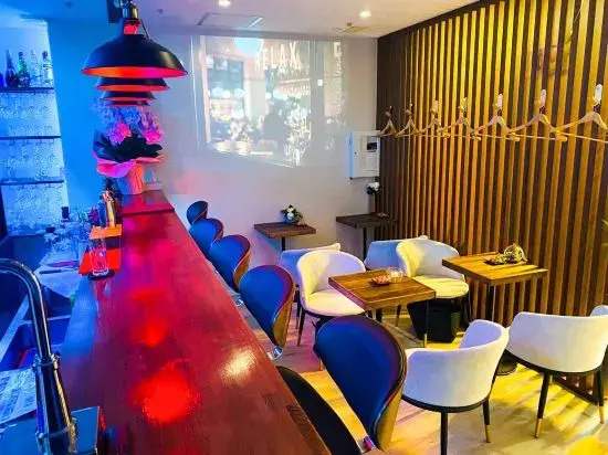 Kiba No Tsuru Crane Hotel