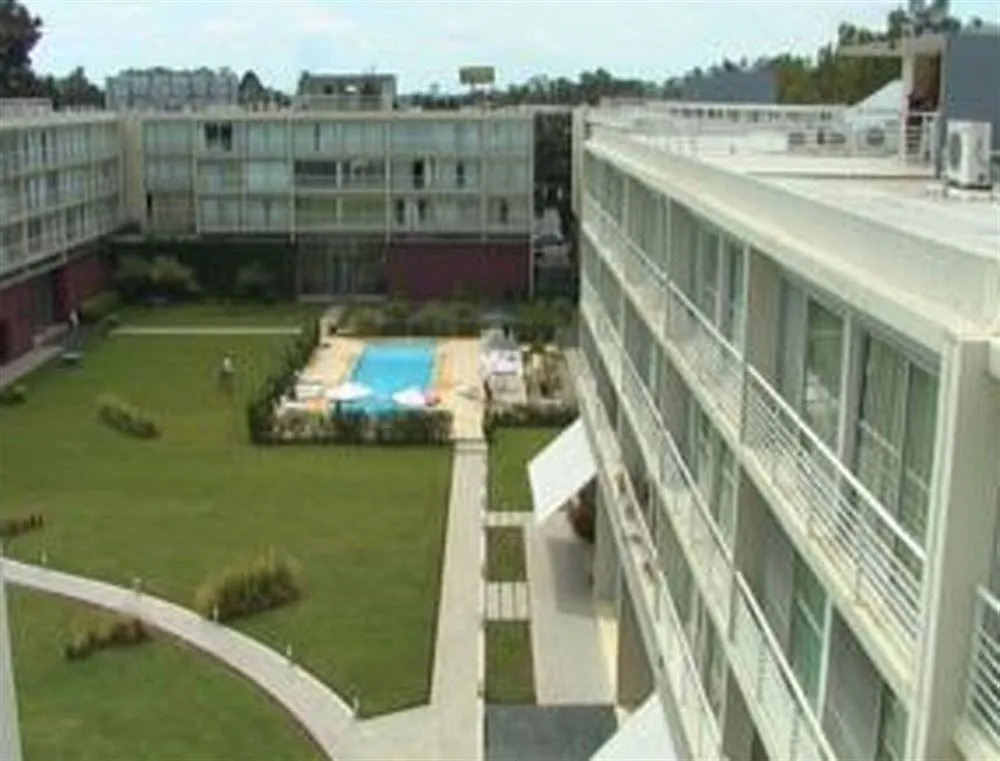 CONCORD PILAR"313 Almendros"50m2 en Suite -living y dormitorio- de 1 a 4 huéspedes