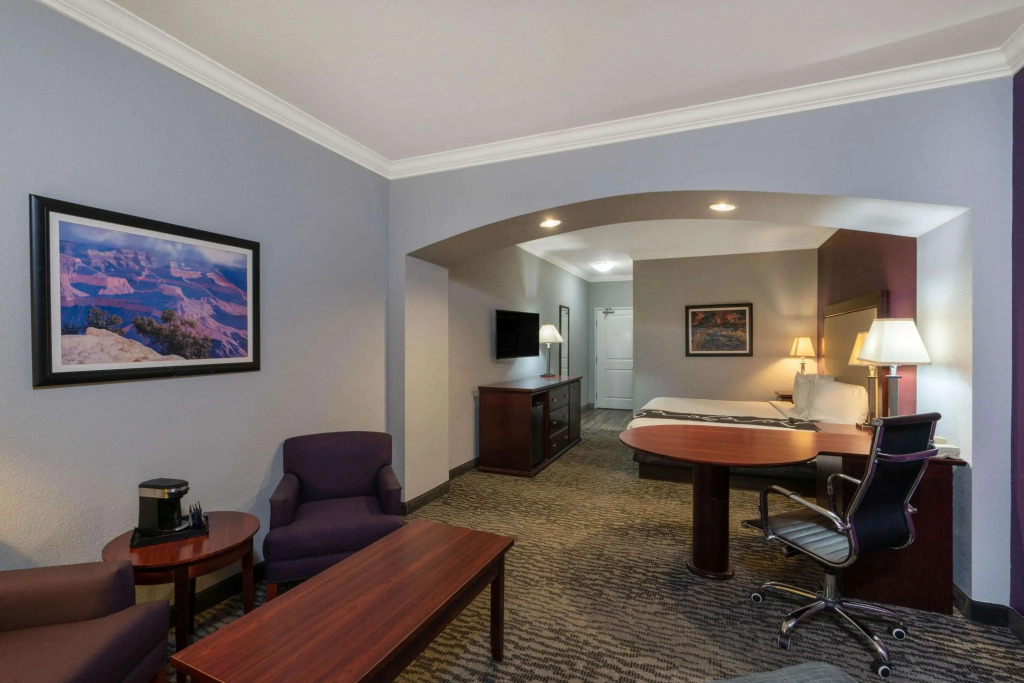 La Quinta Inn & Suites by Wyndham Loveland Estes Park