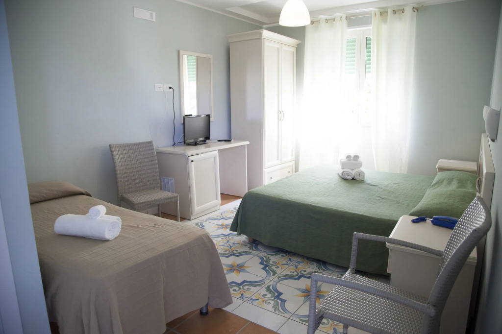 Medea Beach Resort - Cultural Stay near Amalfi Coast & Paestum
