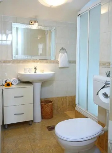 Split on the beach, 2 floors & wide terrace