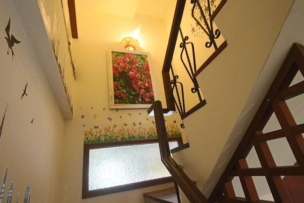 W Villa