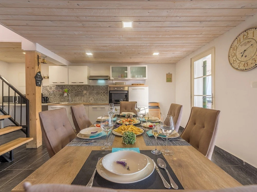 Beautiful Stone Villa With Private Infinity Pool and a Fascinating sea View
