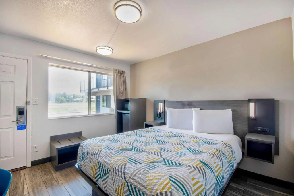 Motel 6-Russellville, AR