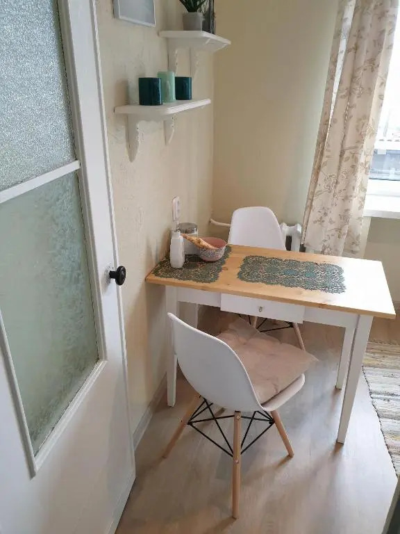 Sunny apartment, 7 min with tram to the Old Town