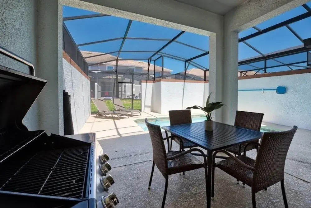 4Bedroom Townhouse at Storey Lake by RedAwning