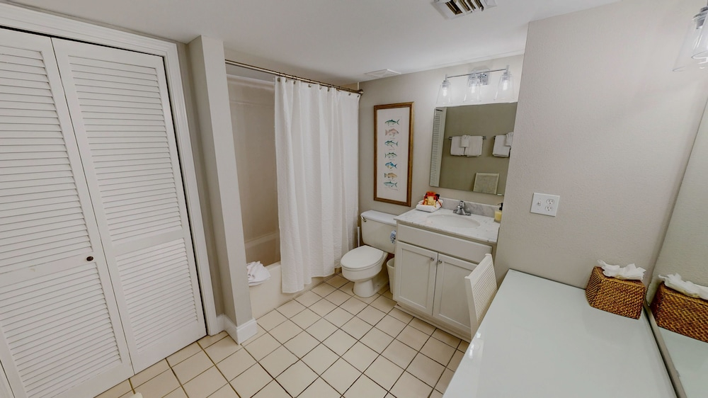 Shoreline Towers 2021 3 Bedroom Condo