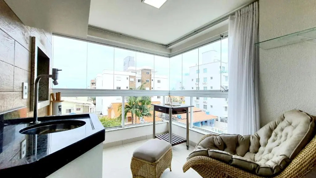 Residencial Renata - Apartamento na Praia de Palmas - 3 dormitórios a 300m da Praia