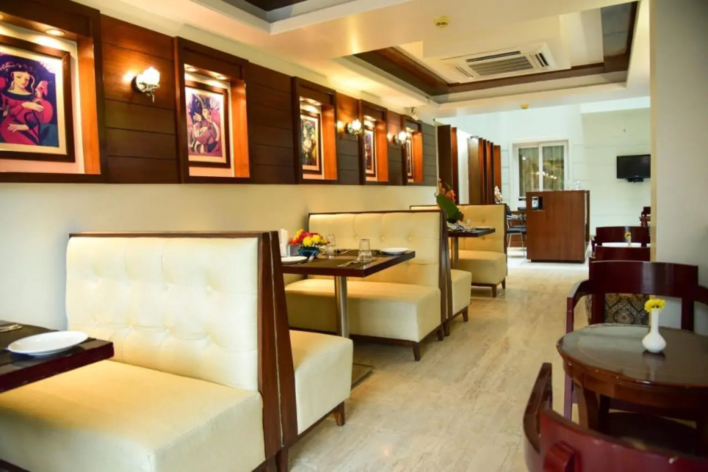 Azurra Hotels