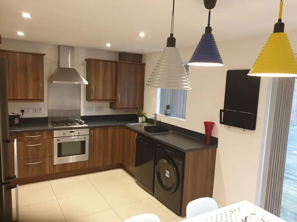 Liverpool Short Stay-Belmont Suite